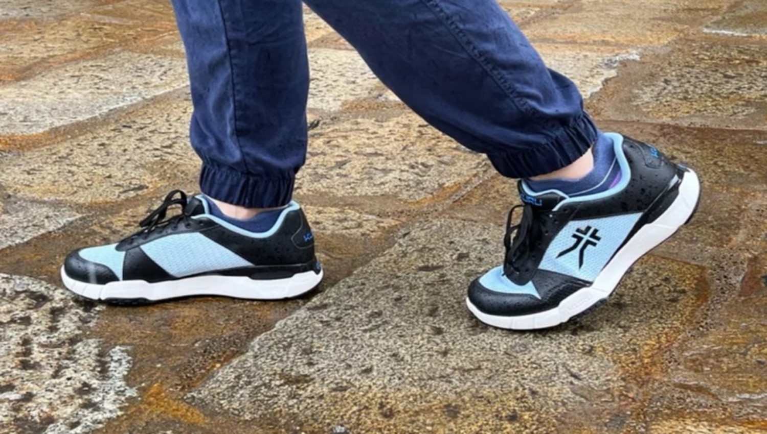 hlt-best-shoes-bunions-test-kuru-quantum-sneaker-brie-goldman-13-0039ccfabef64e3d92ef3f0533d24c20 (1)